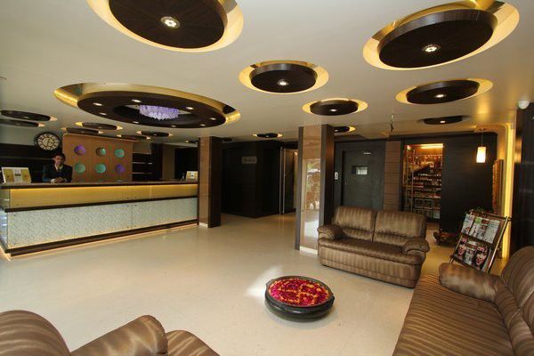 Hotel Bhagyalaxmi Shirdi Bagian luar foto