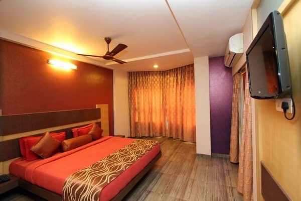 Hotel Bhagyalaxmi Shirdi Bagian luar foto